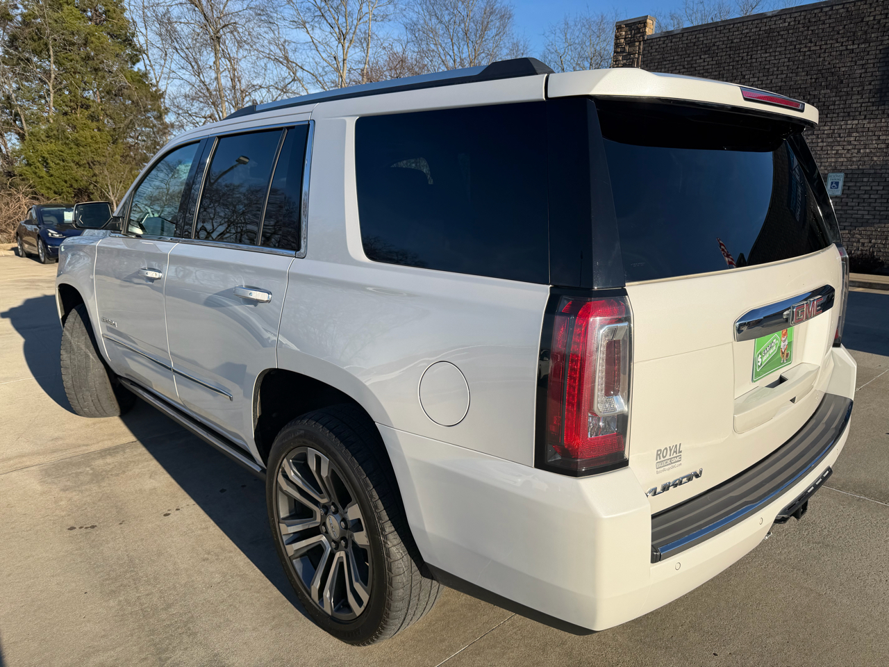 GMC Yukon 2WD 4dr Denali 2017