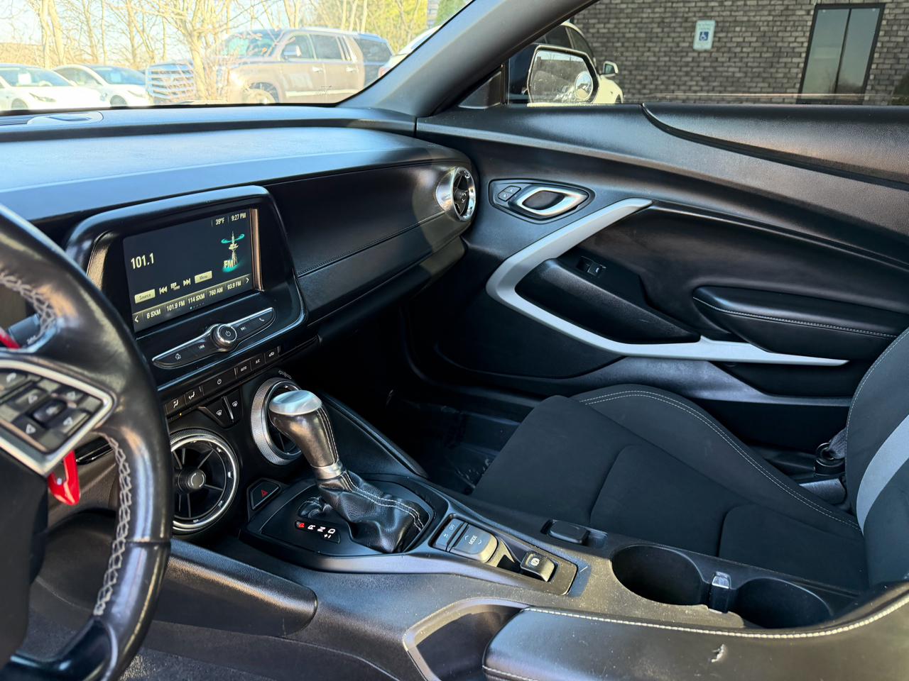 Chevrolet Camaro 2dr Cpe 1LT 2018