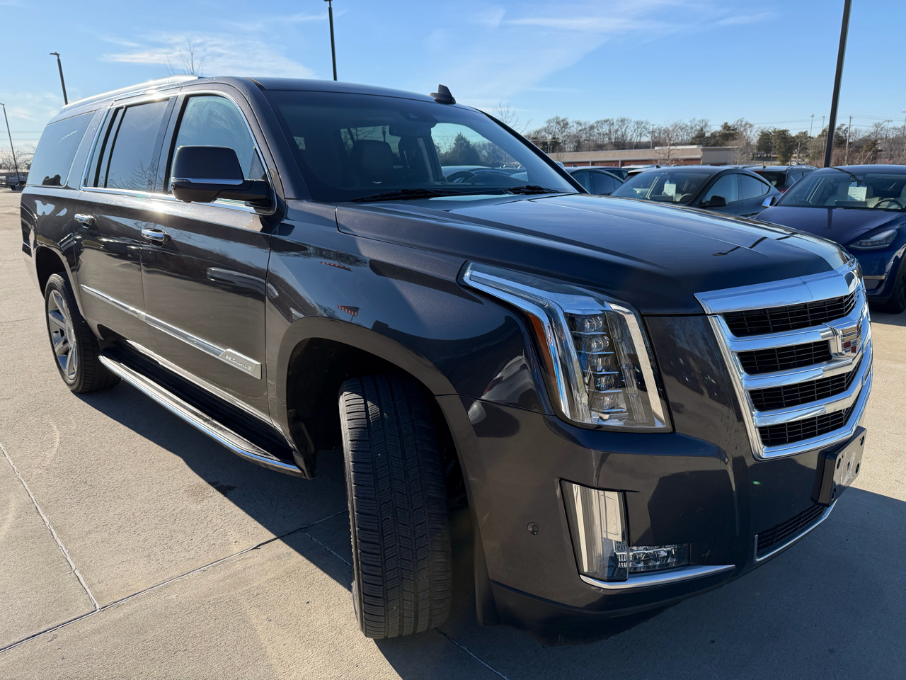 Cadillac Escalade ESV 2WD 4dr Luxury 2017