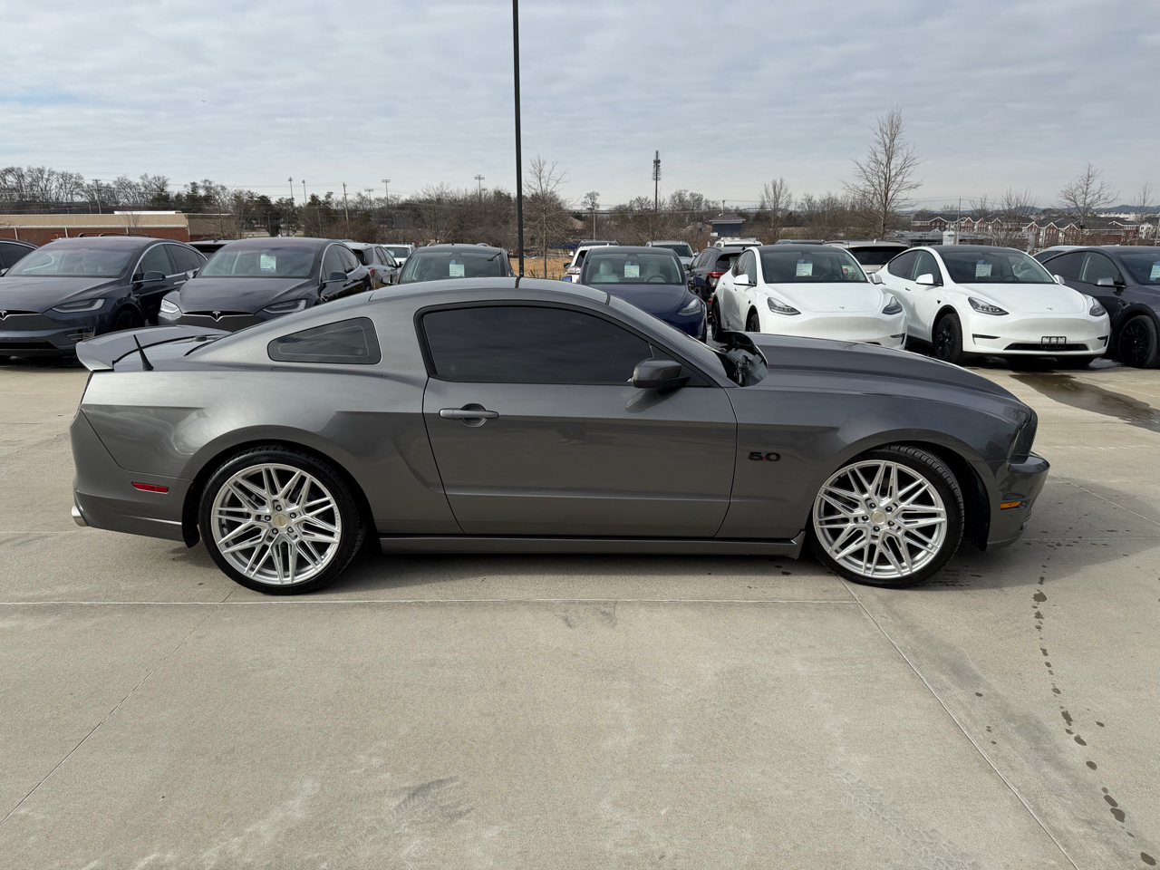 Ford Mustang GT Premium 2D Coupe 2013