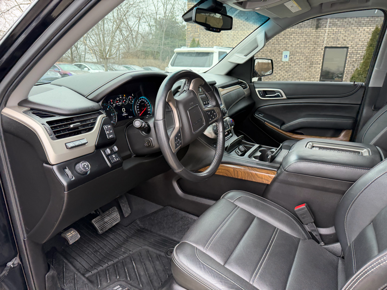 GMC Yukon 2WD 4dr Denali 2019
