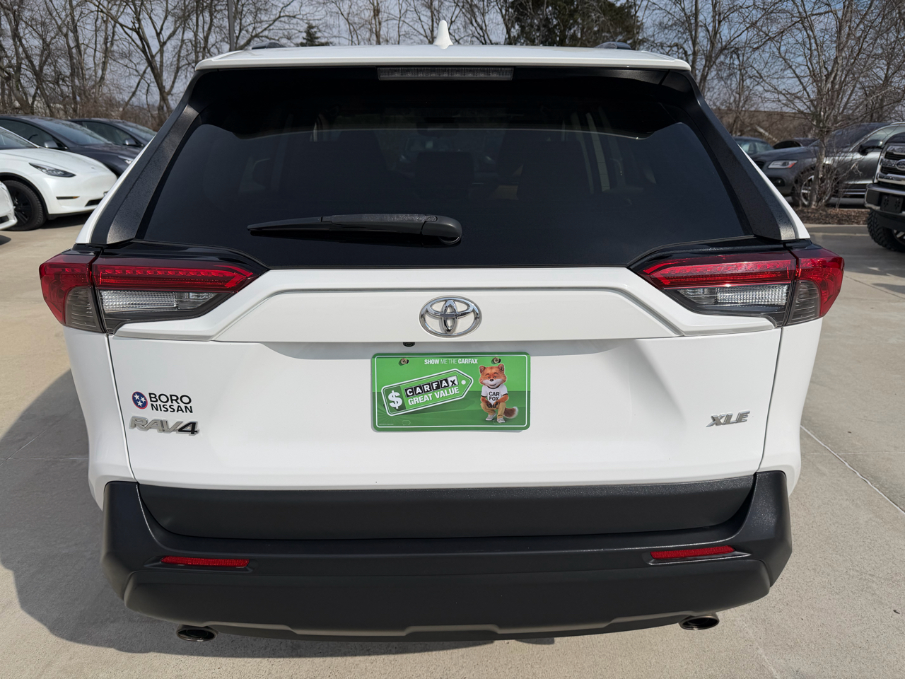 Toyota RAV4 XLE FWD (Natl) 2019