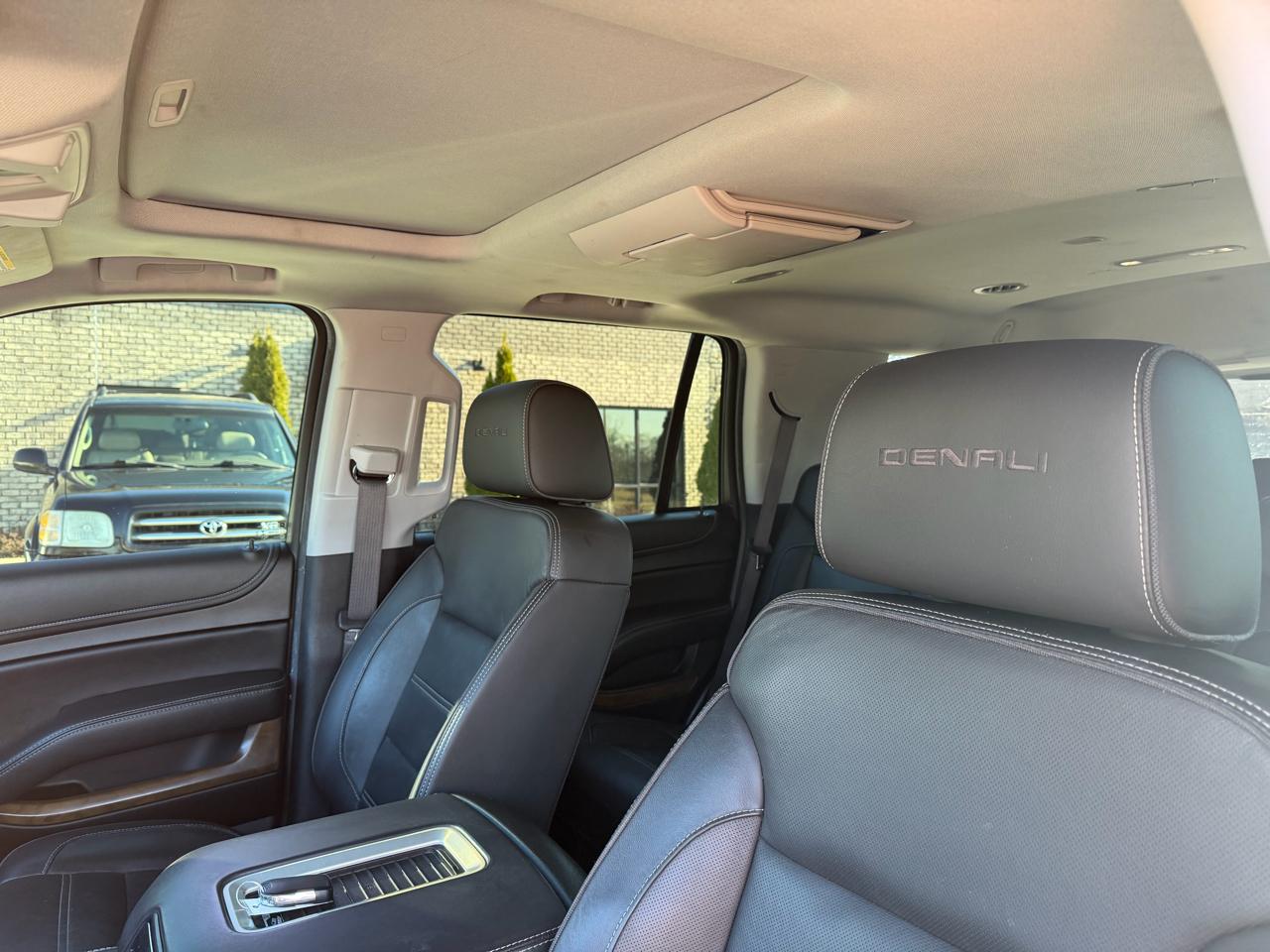 GMC Yukon 4WD 4dr Denali 2019