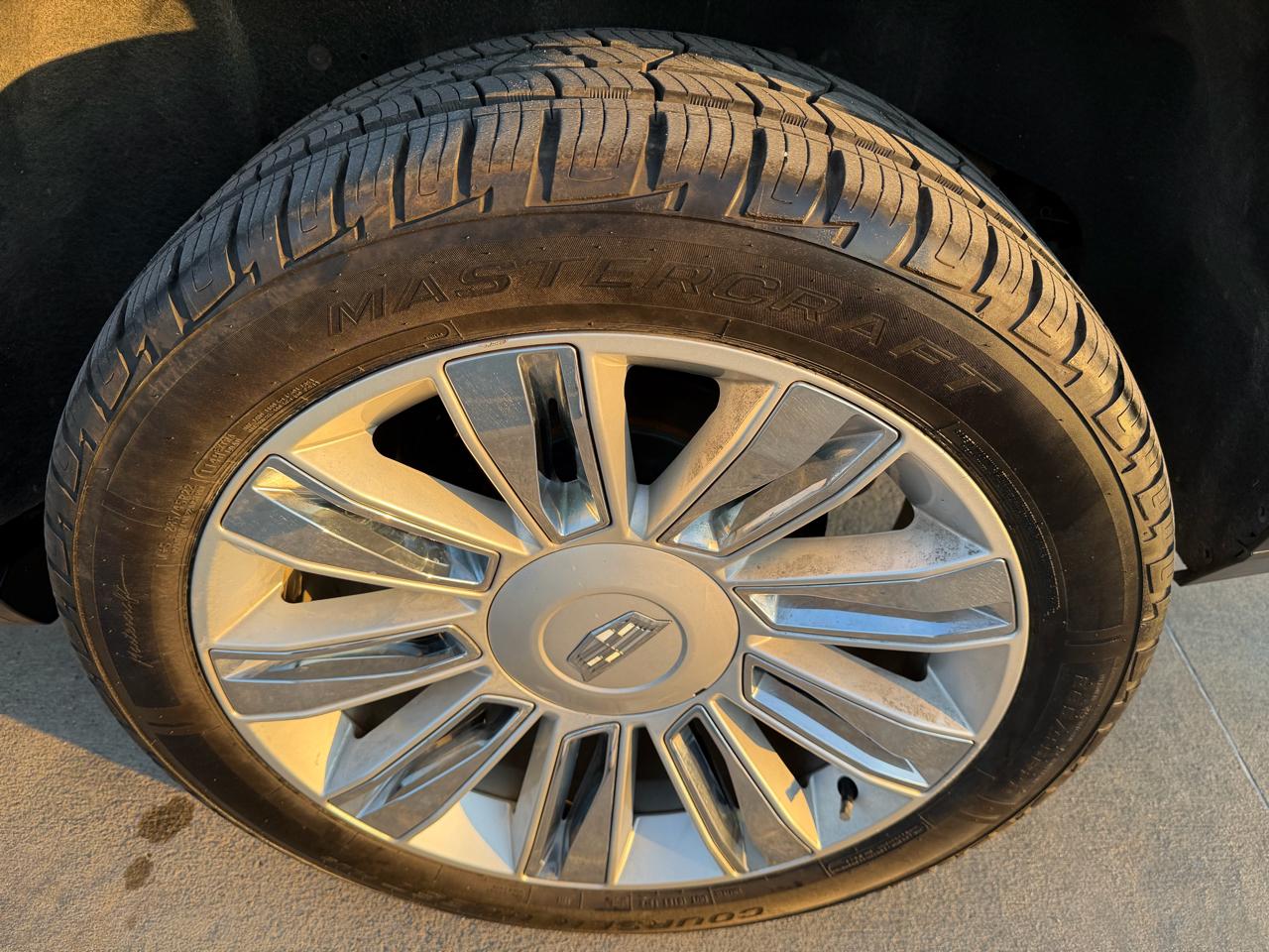 Cadillac Escalade 4WD 4dr Platinum 2019