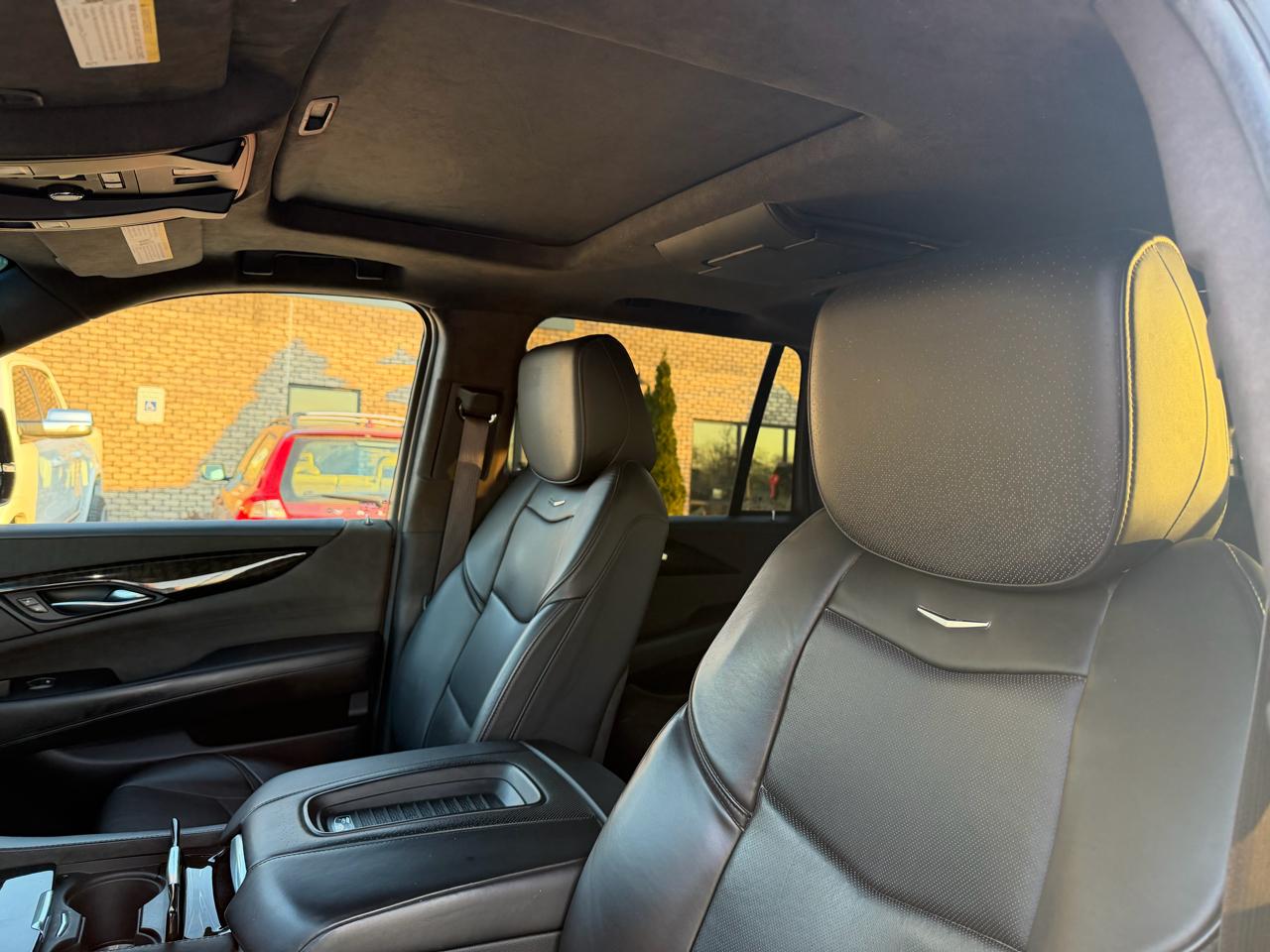 Cadillac Escalade 4WD 4dr Platinum 2019
