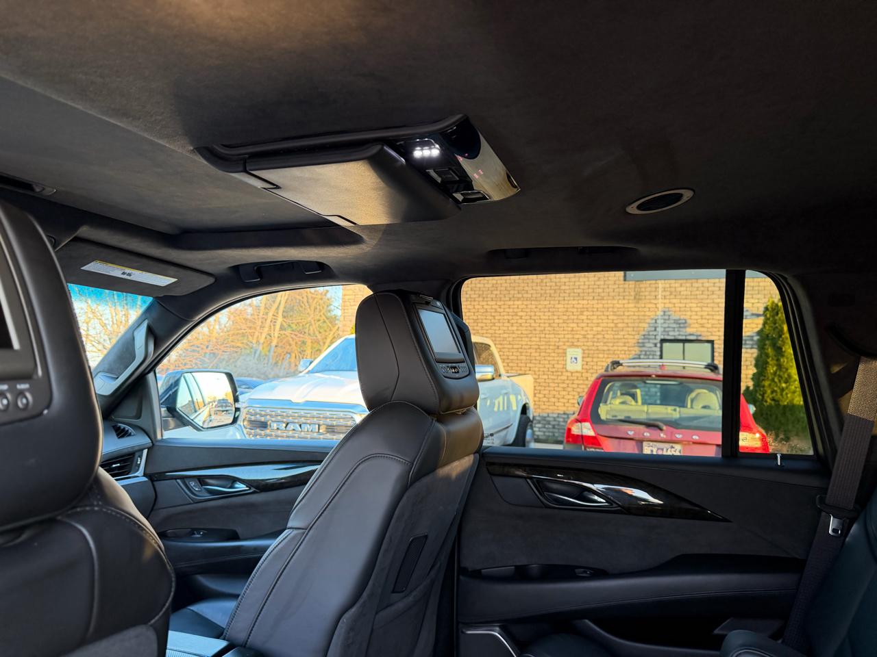 Cadillac Escalade 4WD 4dr Platinum 2019