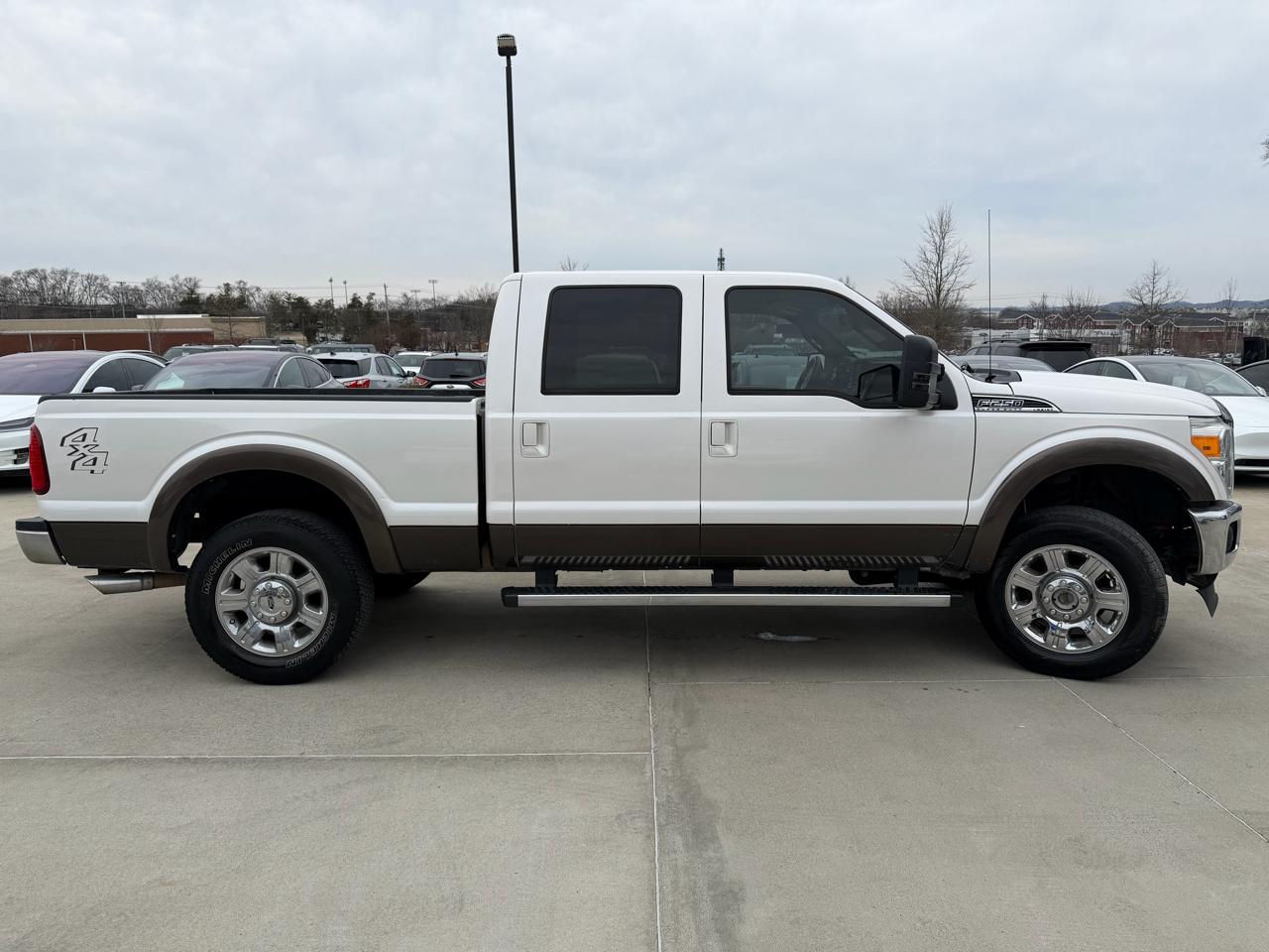 Ford Super Duty F-250 SRW 4WD Crew Cab 156" Lariat 2016