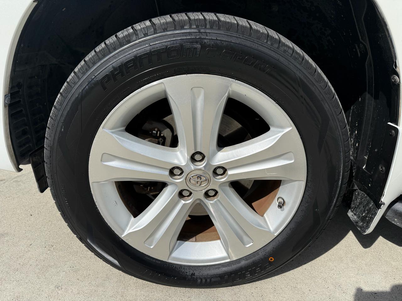 Toyota Highlander  2010