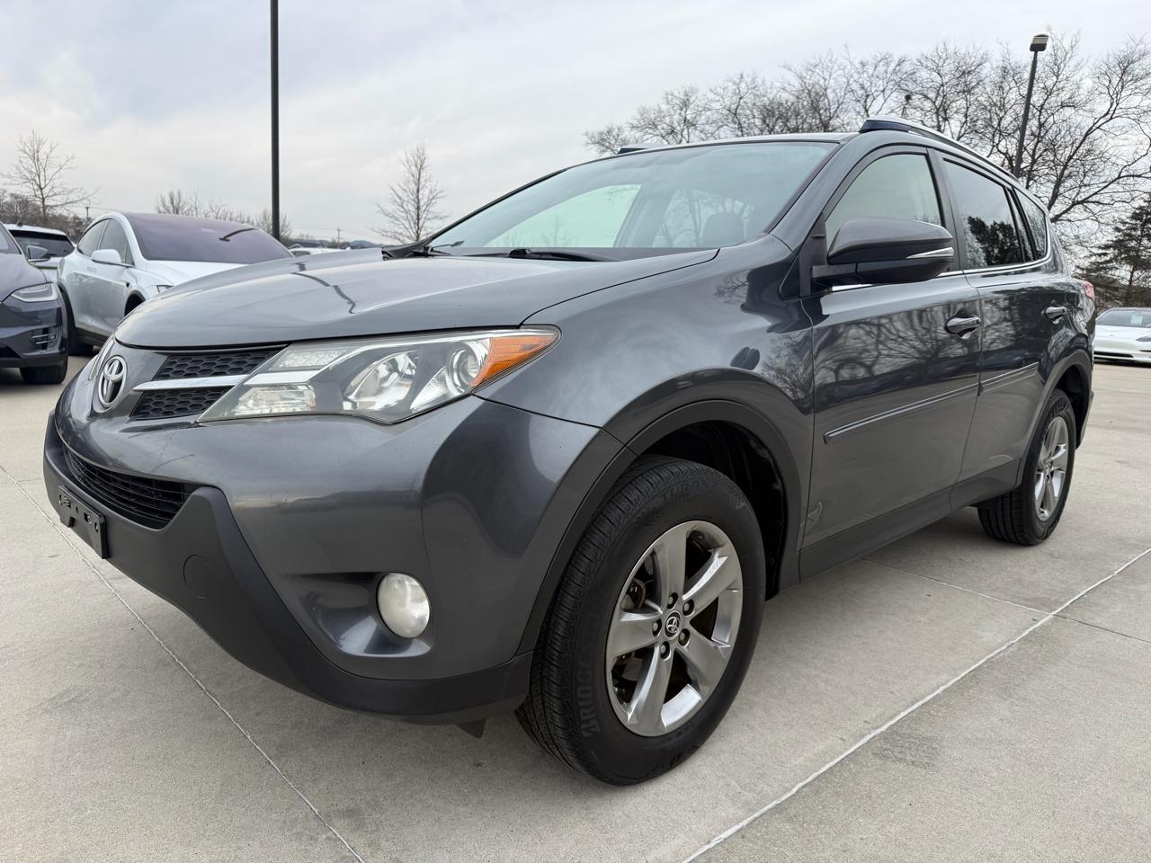 Toyota RAV4  2015