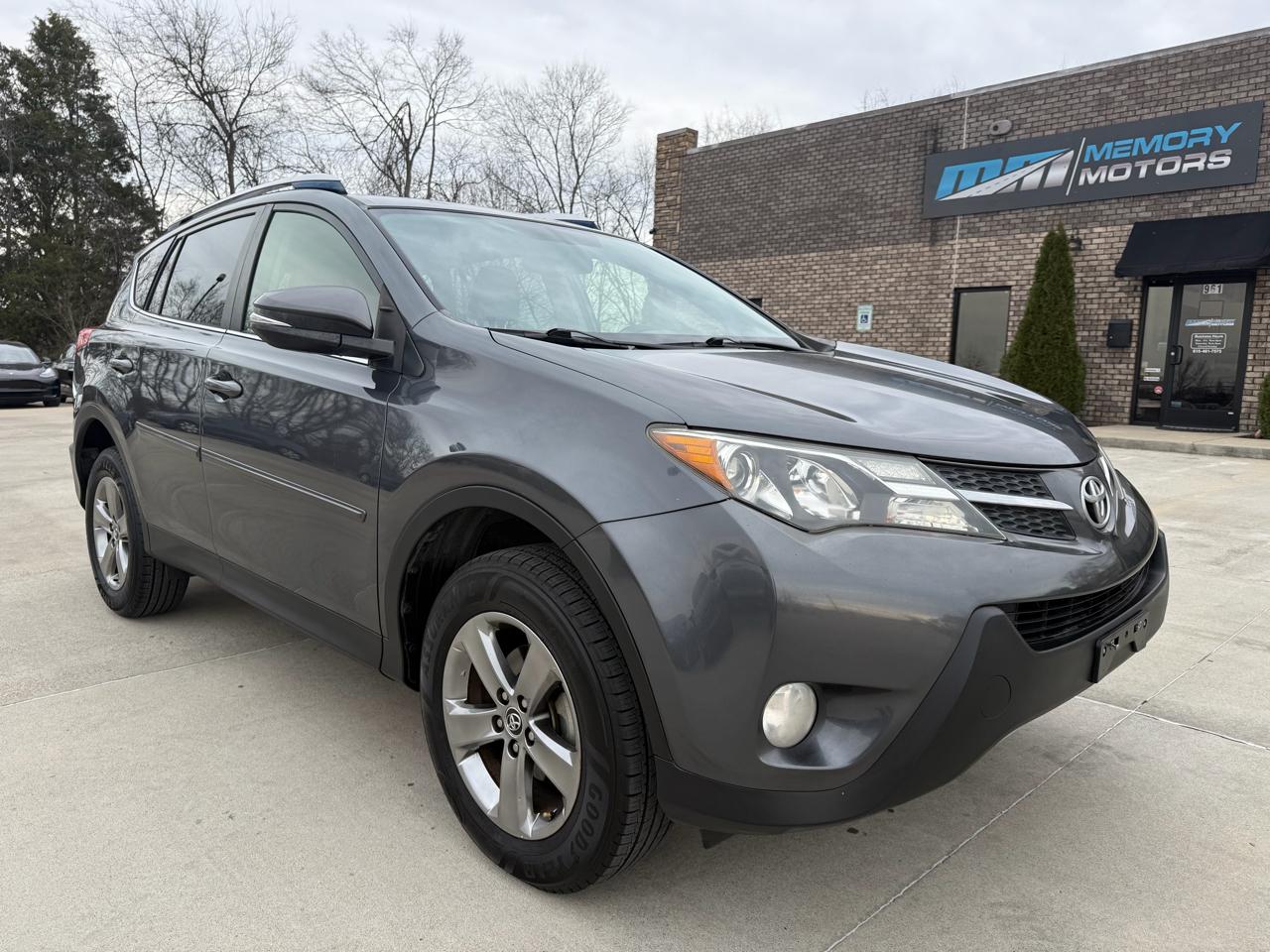Toyota RAV4  2015