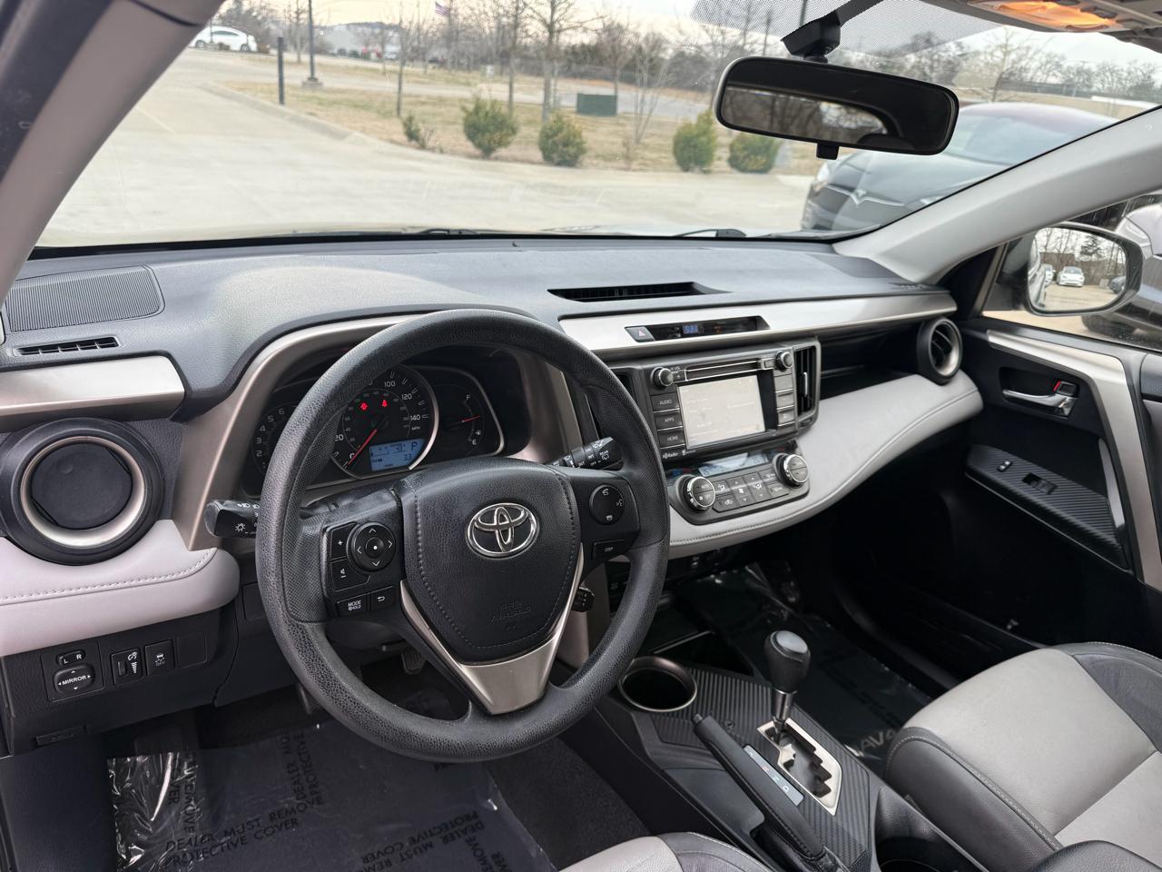 Toyota RAV4  2015