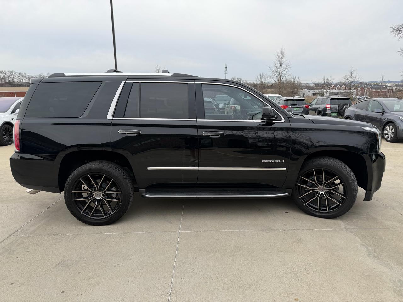 GMC Yukon 4WD 4dr Denali 2018