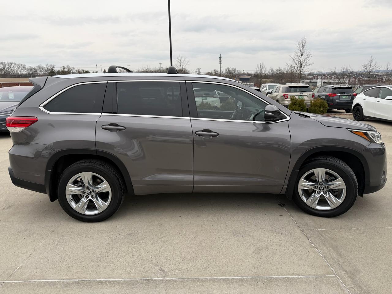 Toyota Highlander  2018