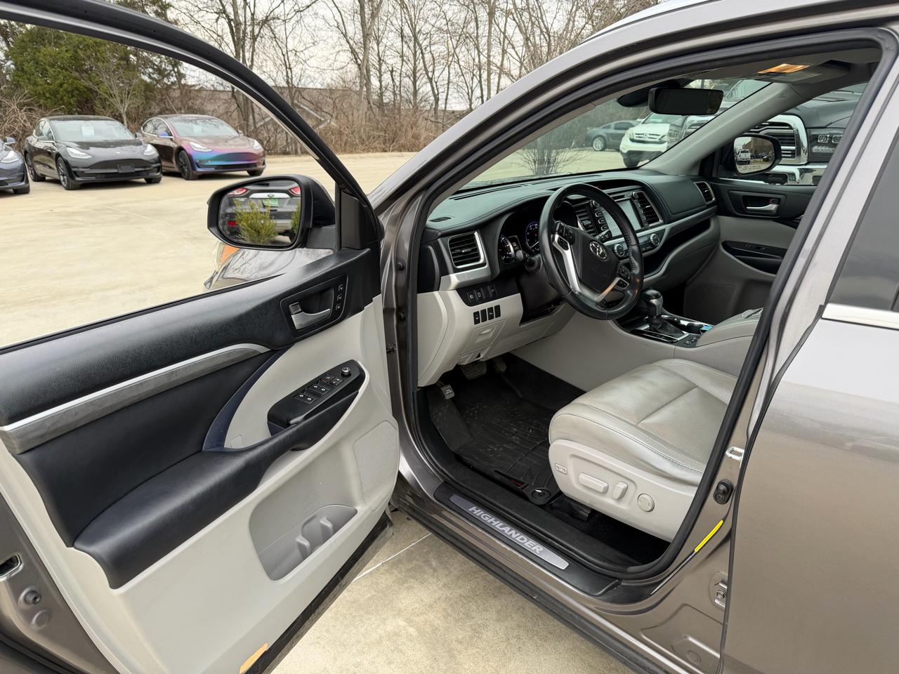 Toyota Highlander  2018