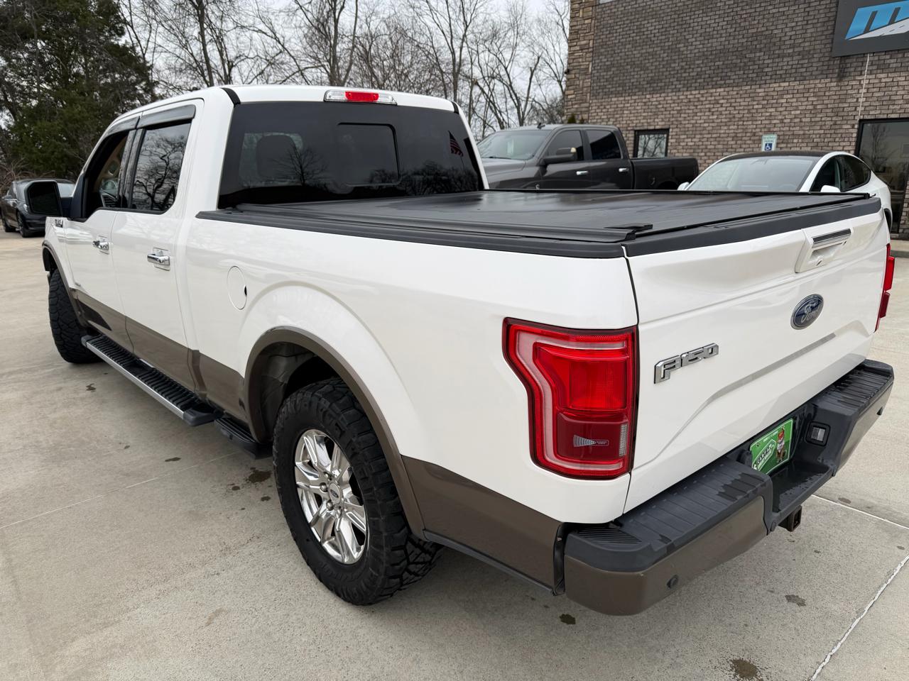 Ford F-150 2WD SuperCrew 157" Lariat 2015
