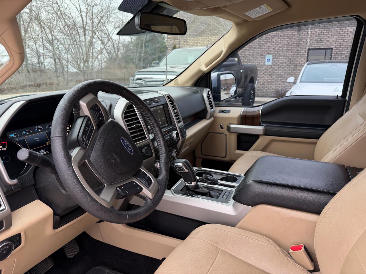 Ford F-150 2WD SuperCrew 157" Lariat 2015