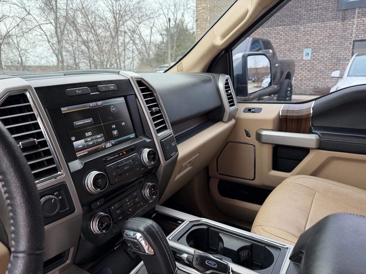 Ford F-150 2WD SuperCrew 157" Lariat 2015