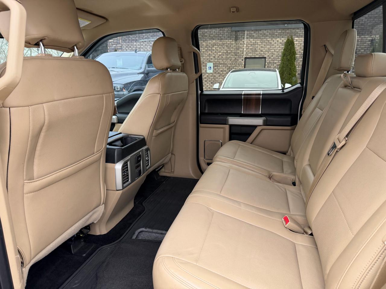 Ford F-150 2WD SuperCrew 157" Lariat 2015