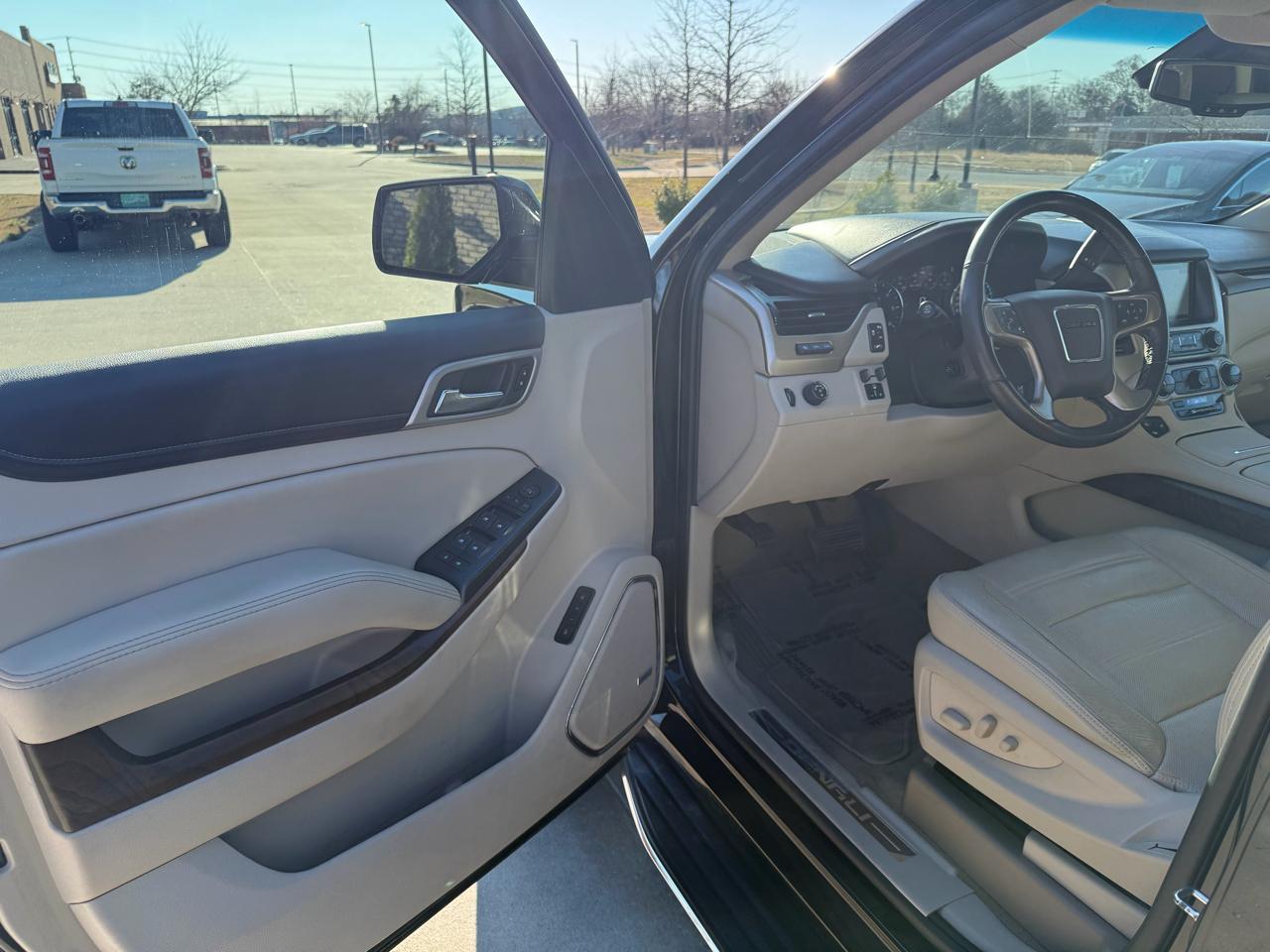 GMC Yukon 2WD 4dr Denali 2018