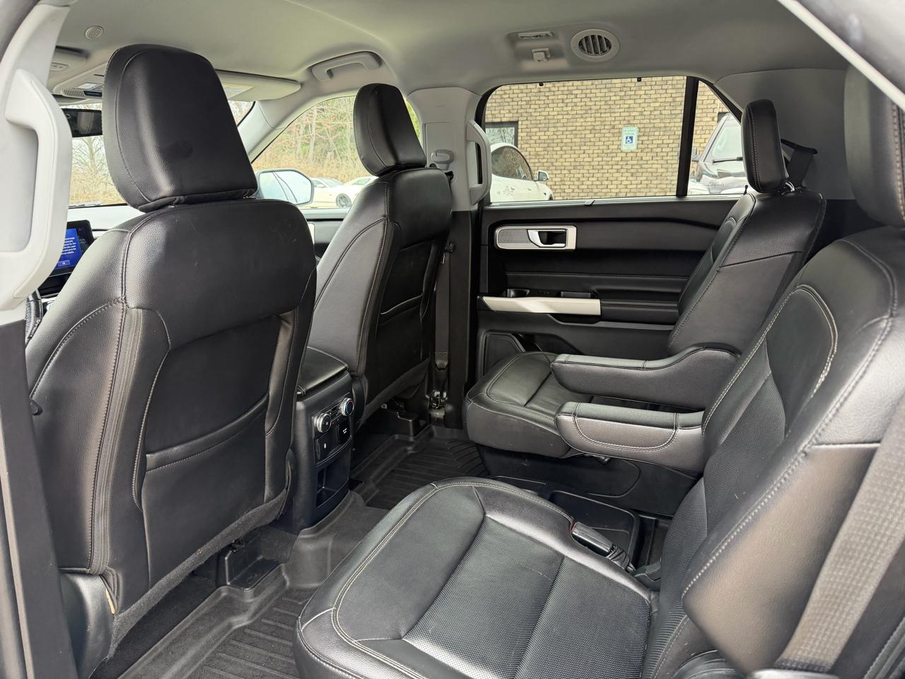 Ford Explorer Limited RWD 2021