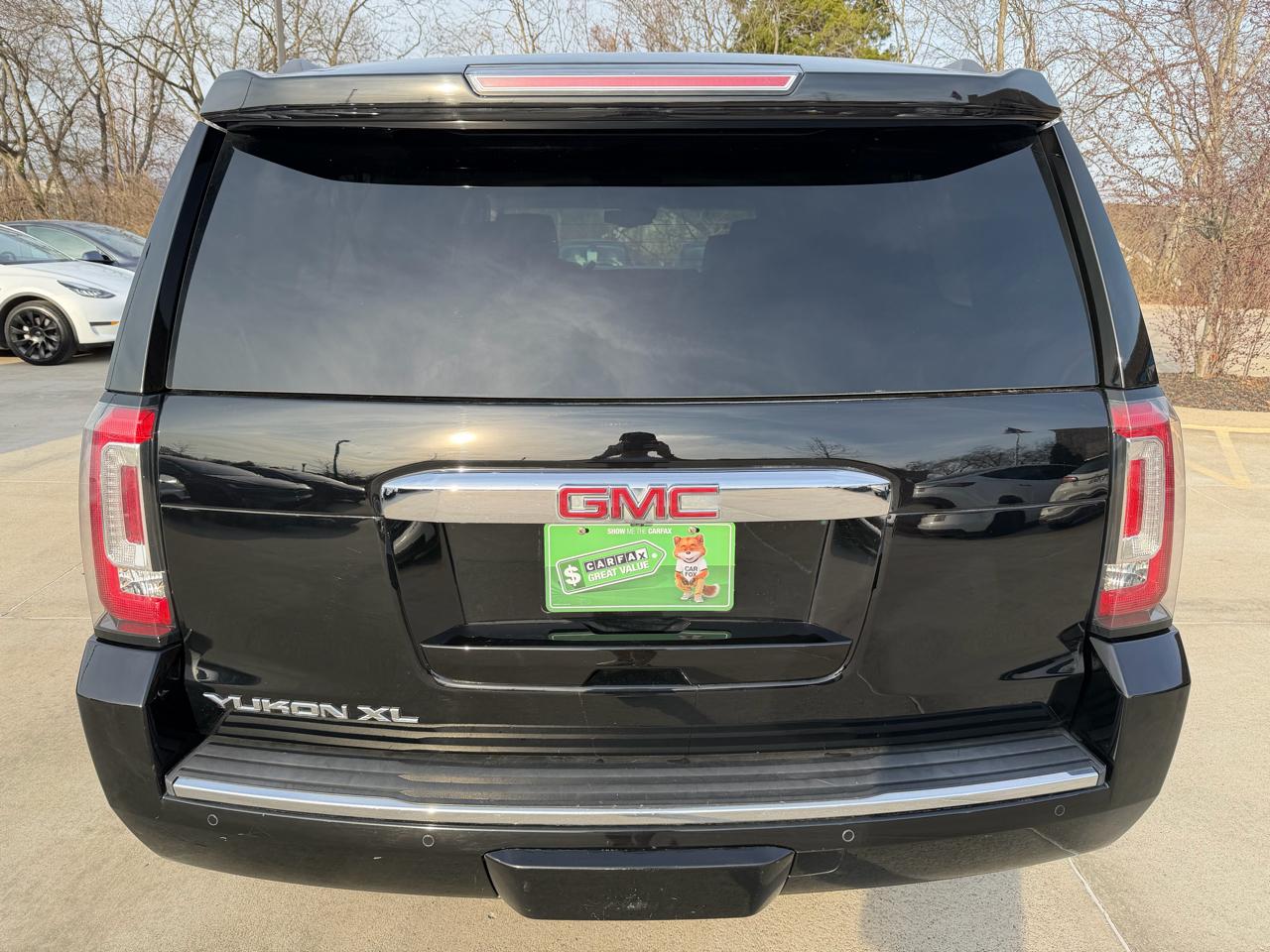 GMC Yukon XL 4WD 4dr Denali 2017