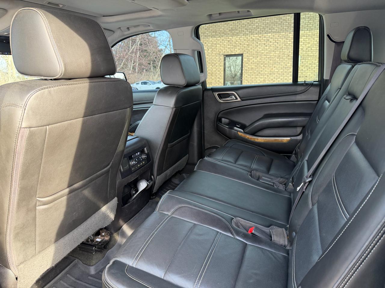 GMC Yukon XL 4WD 4dr Denali 2017