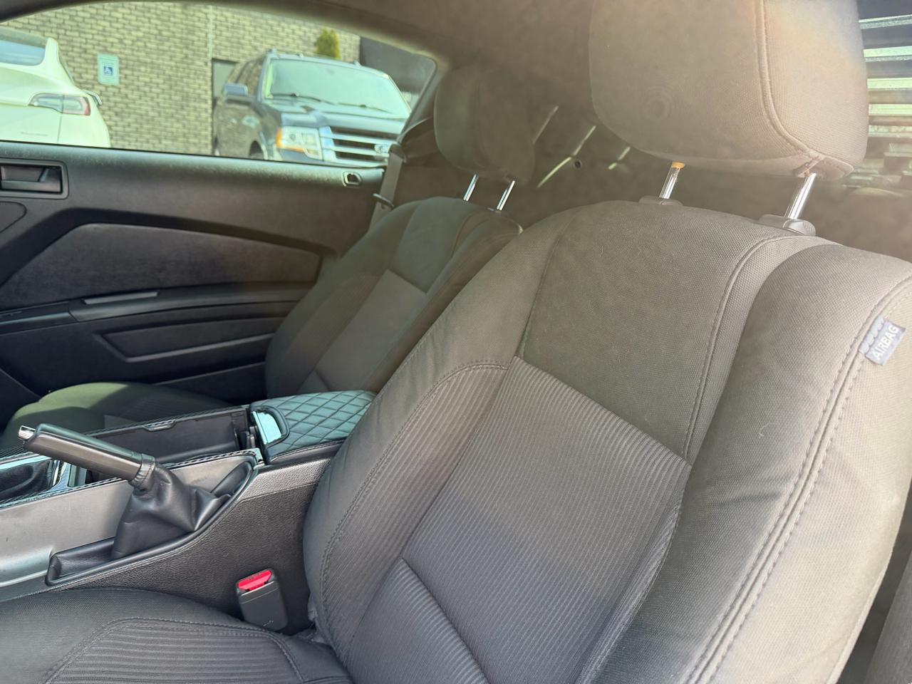 Ford Mustang 2dr Cpe GT 2010