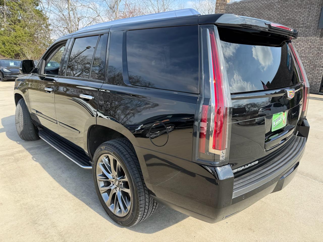 Cadillac Escalade 4WD 4dr Premium Luxury 2020