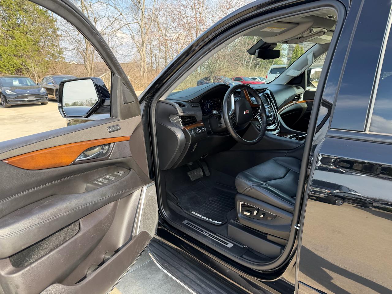 Cadillac Escalade 4WD 4dr Premium Luxury 2020