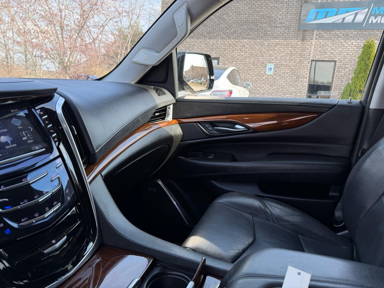 Cadillac Escalade 4WD 4dr Premium Luxury 2020