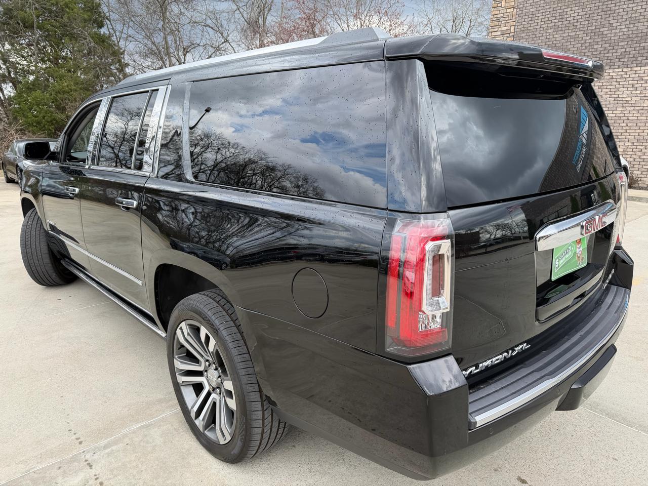 GMC Yukon XL 2WD 4dr Denali 2017