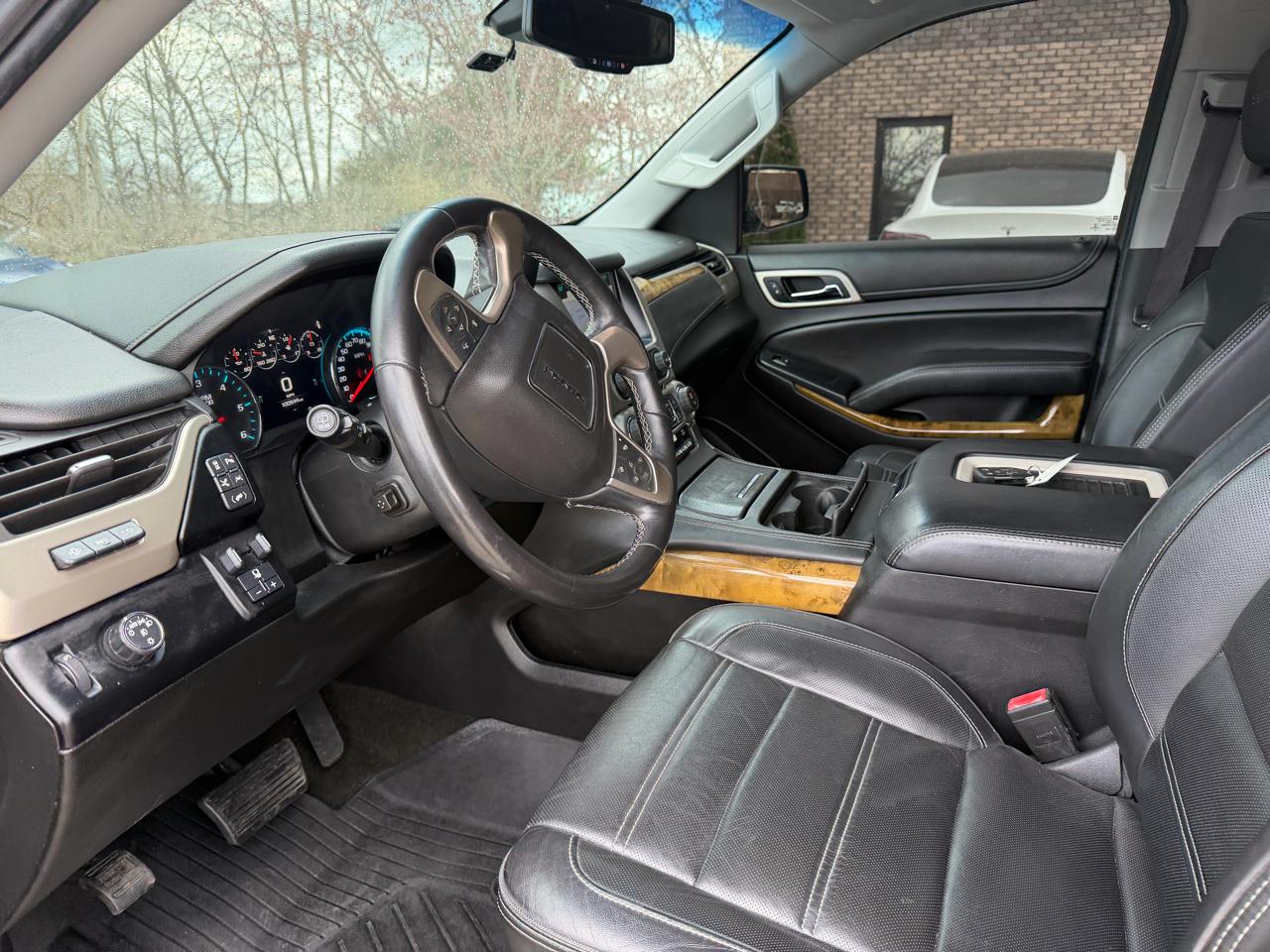 GMC Yukon XL 2WD 4dr Denali 2017