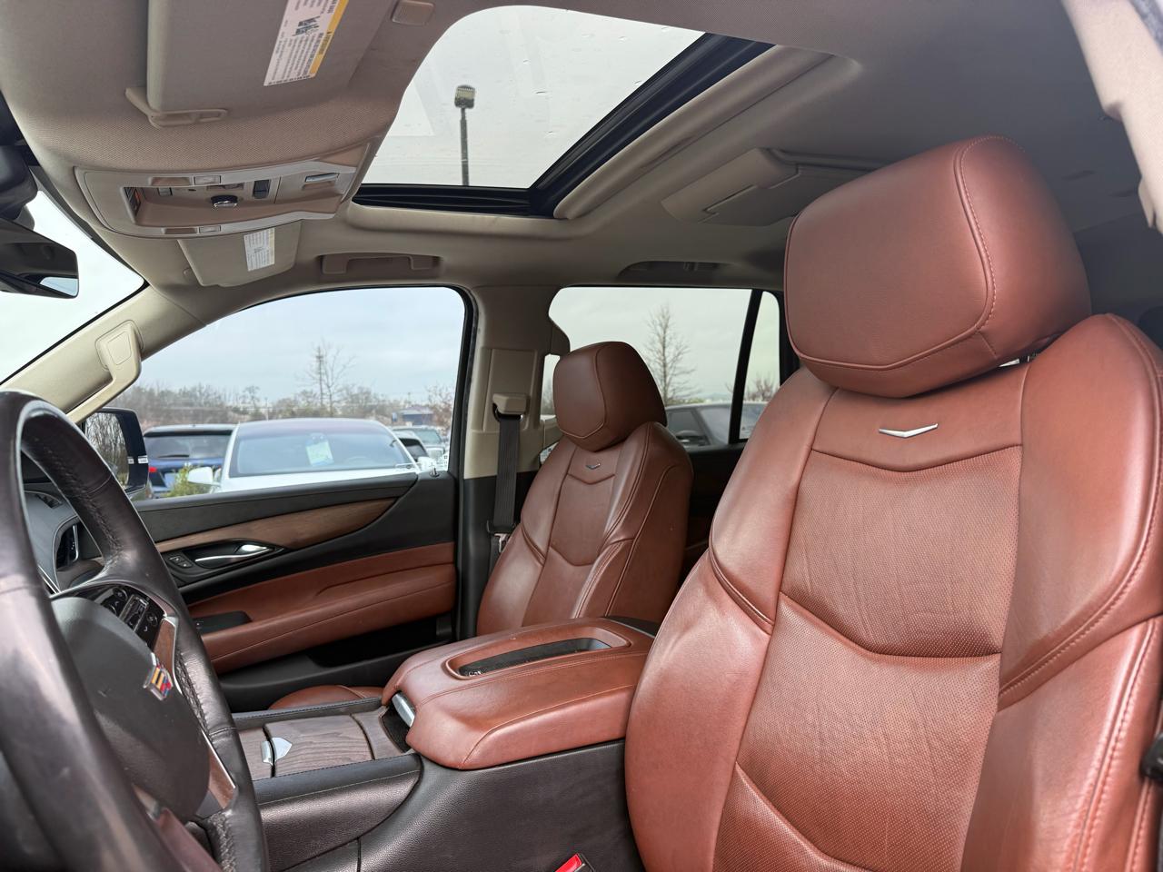 Cadillac Escalade 2WD 4dr Luxury 2018