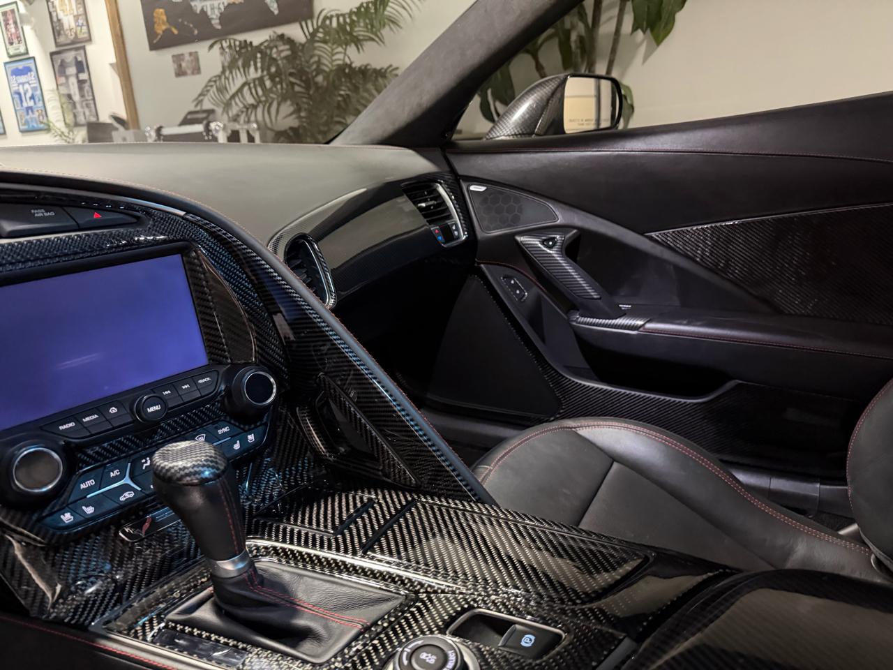 Chevrolet Corvette 2dr Stingray Z51 Cpe w/3LT 2016