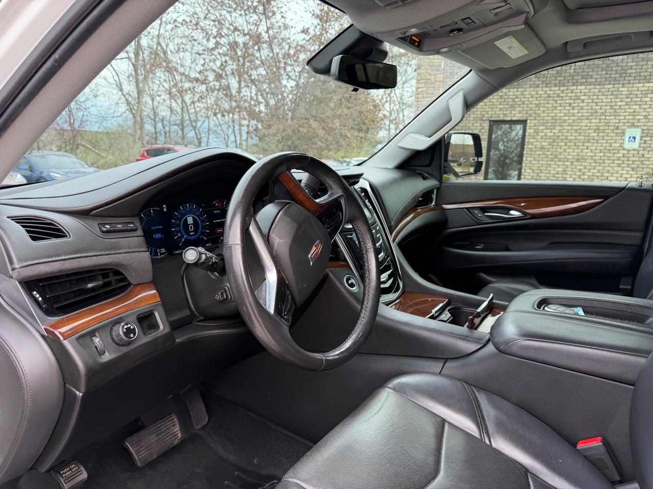 Cadillac Escalade ESV 2WD 4dr Luxury 2020