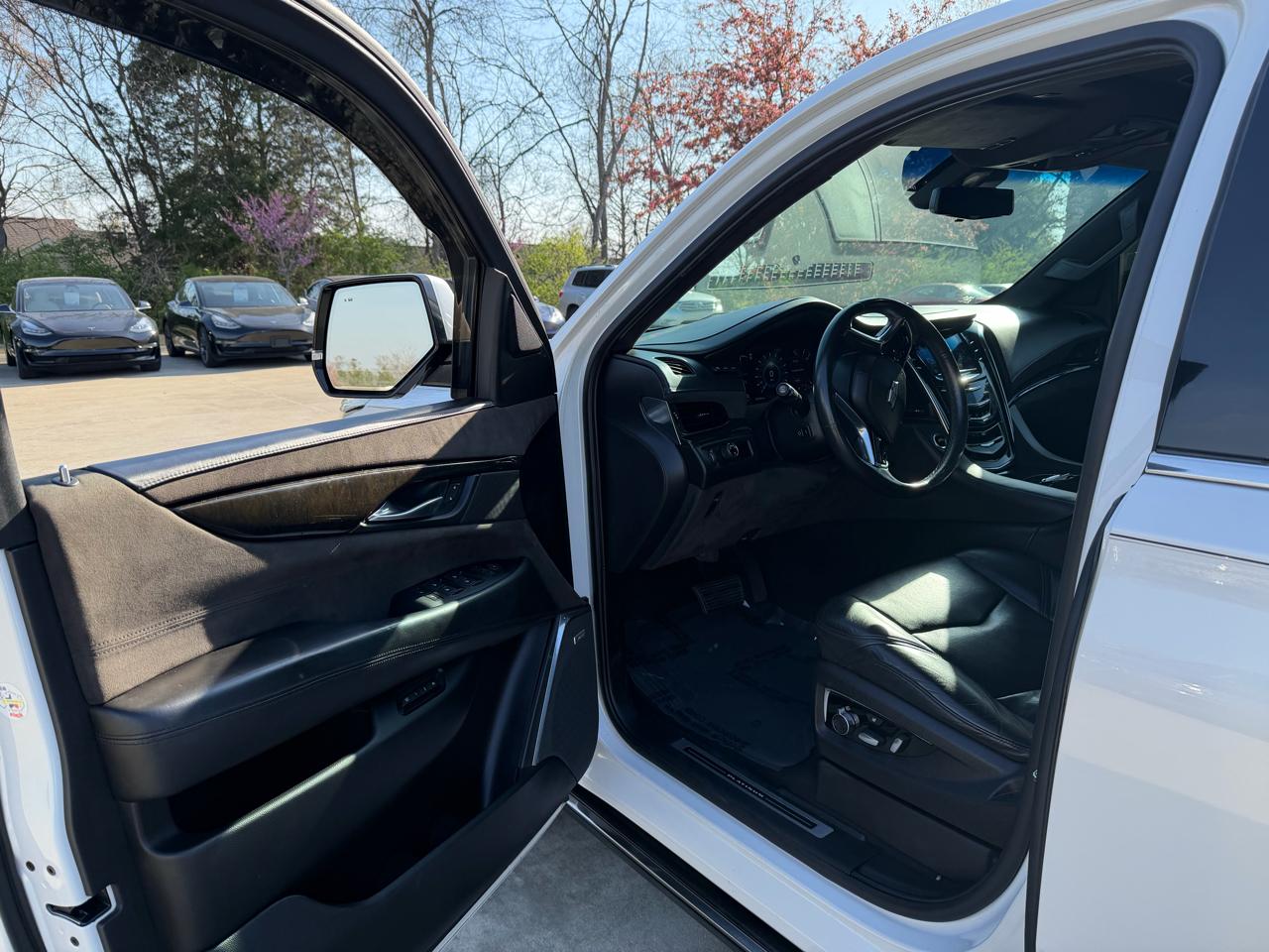 Cadillac Escalade 2WD 4dr Platinum 2017