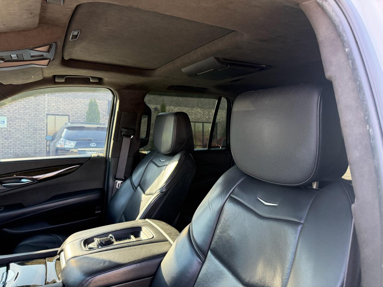 Cadillac Escalade 2WD 4dr Platinum 2017