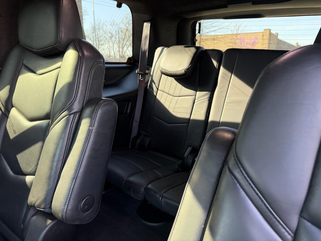 Cadillac Escalade 2WD 4dr Platinum 2017