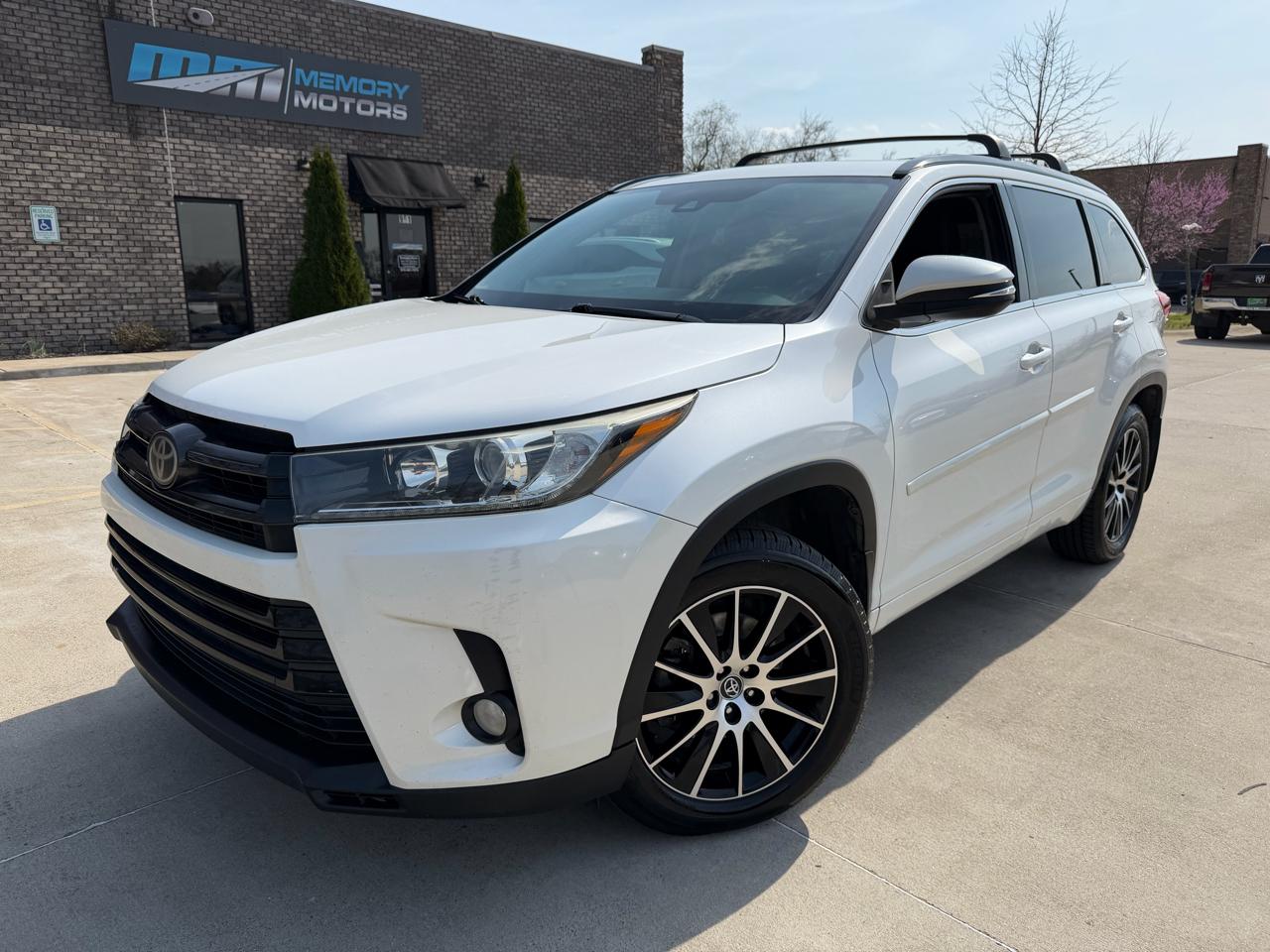 Toyota Highlander SE AWD V6 2017