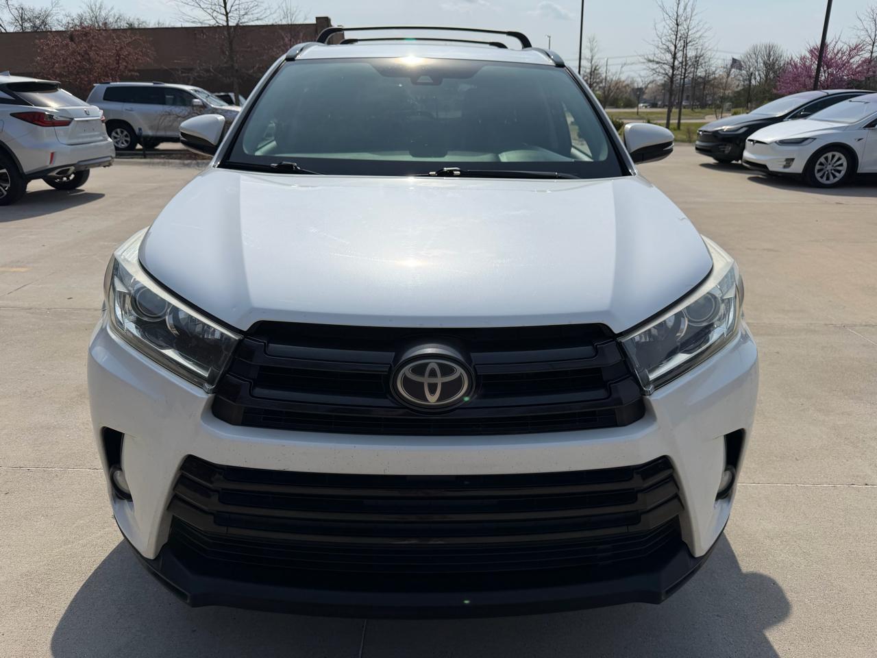 Toyota Highlander SE AWD V6 2017