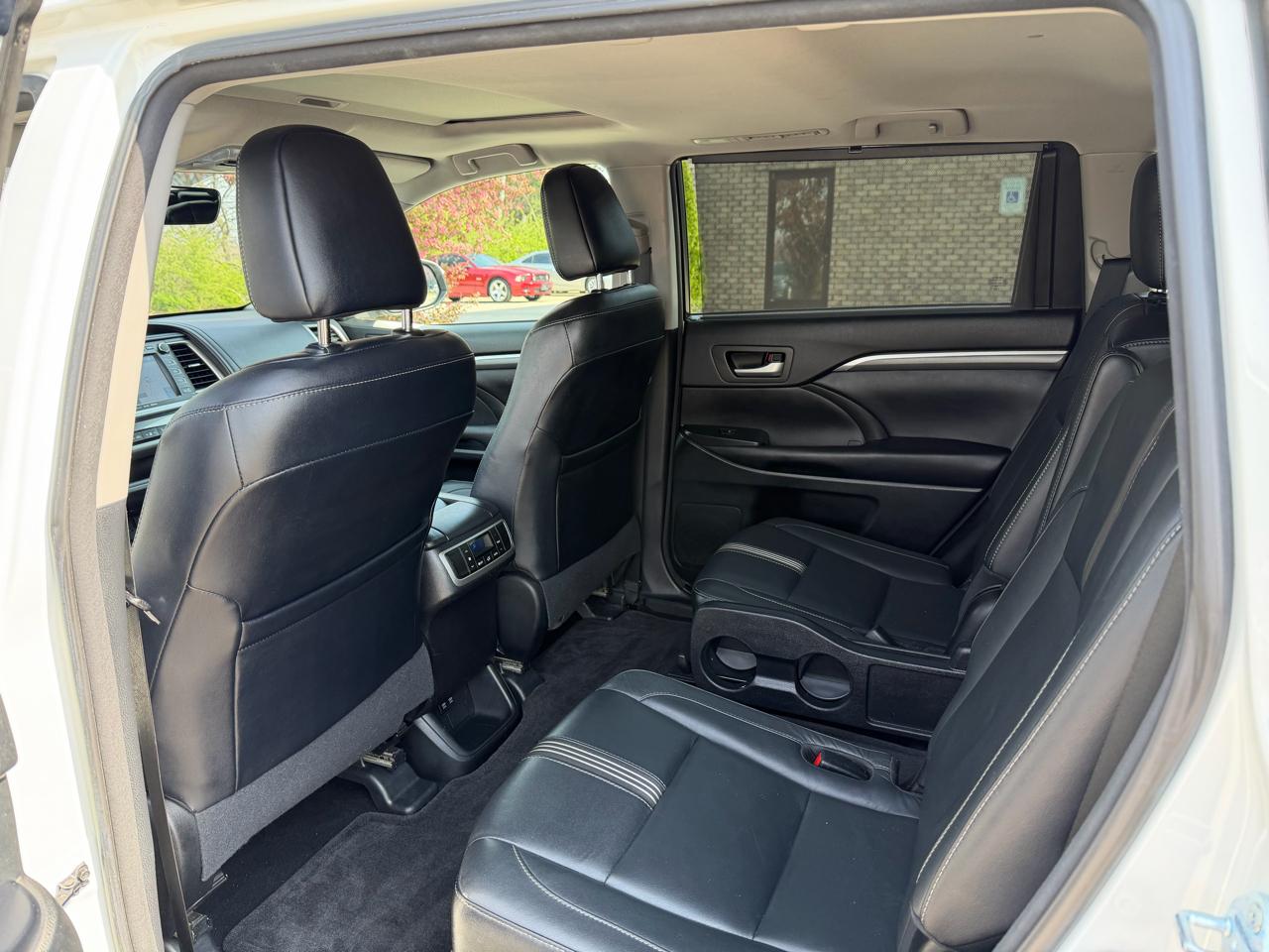 Toyota Highlander SE AWD V6 2017