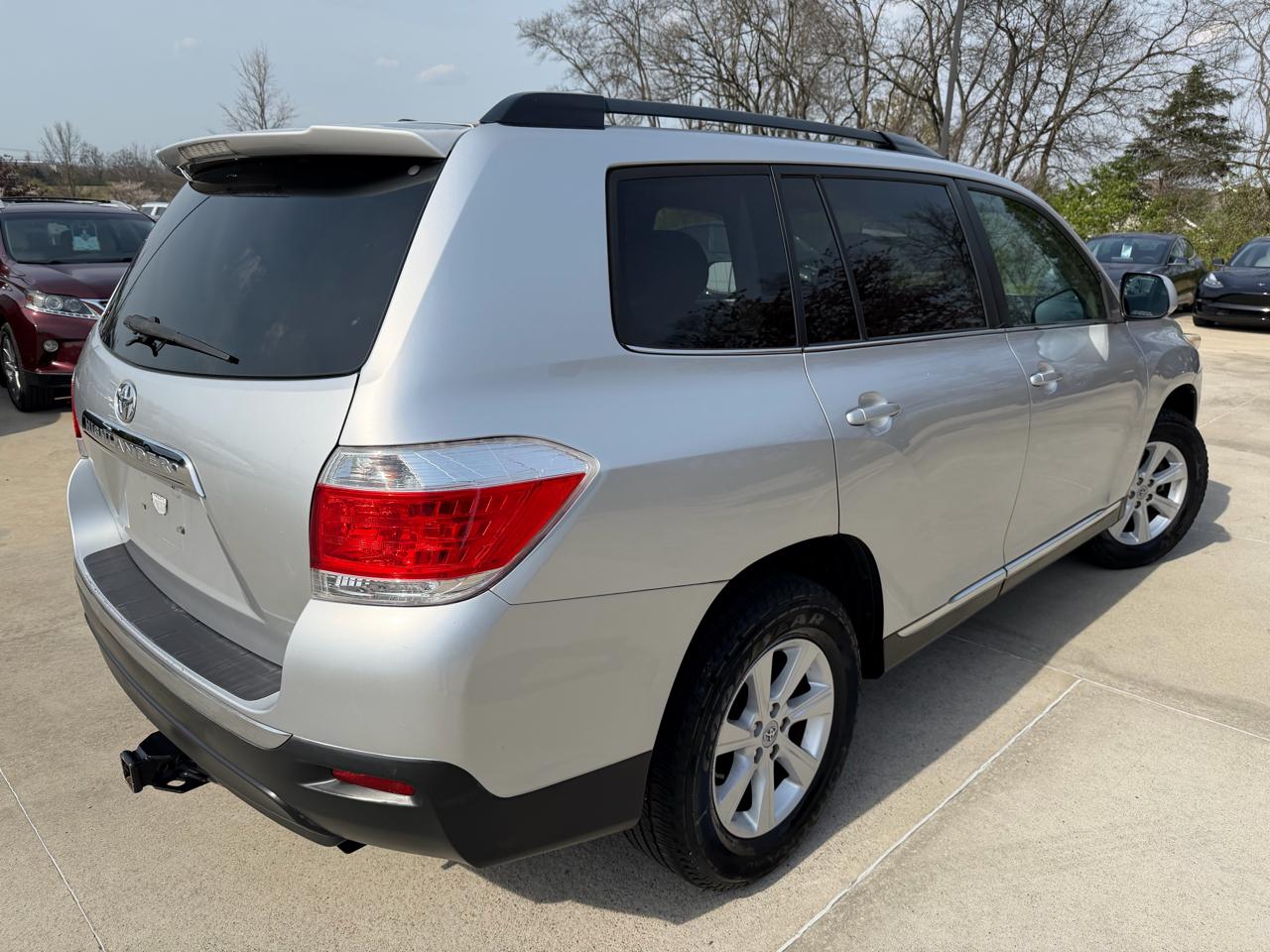 Toyota Highlander  2011