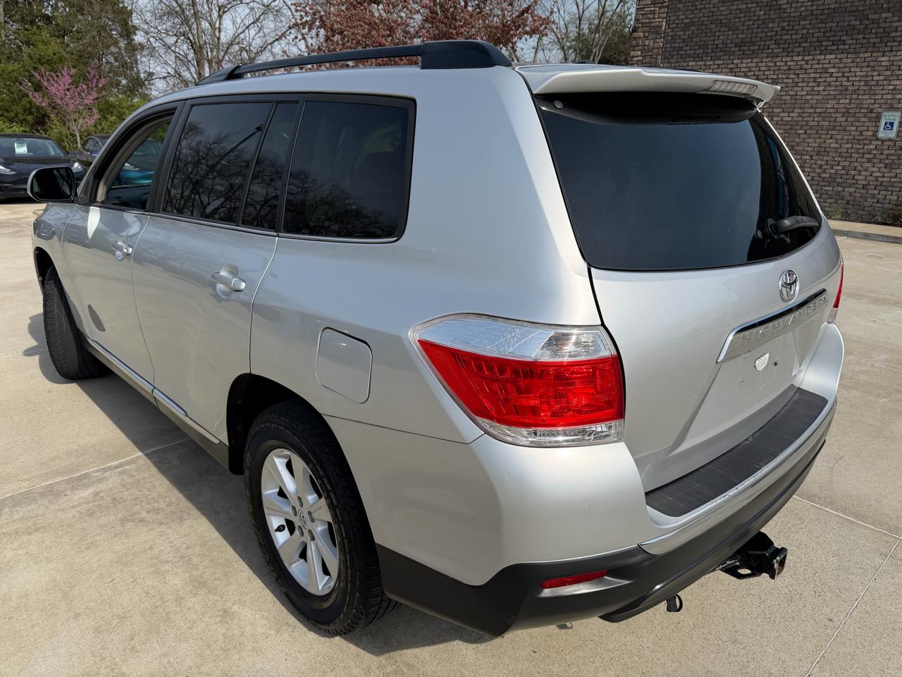 Toyota Highlander  2011