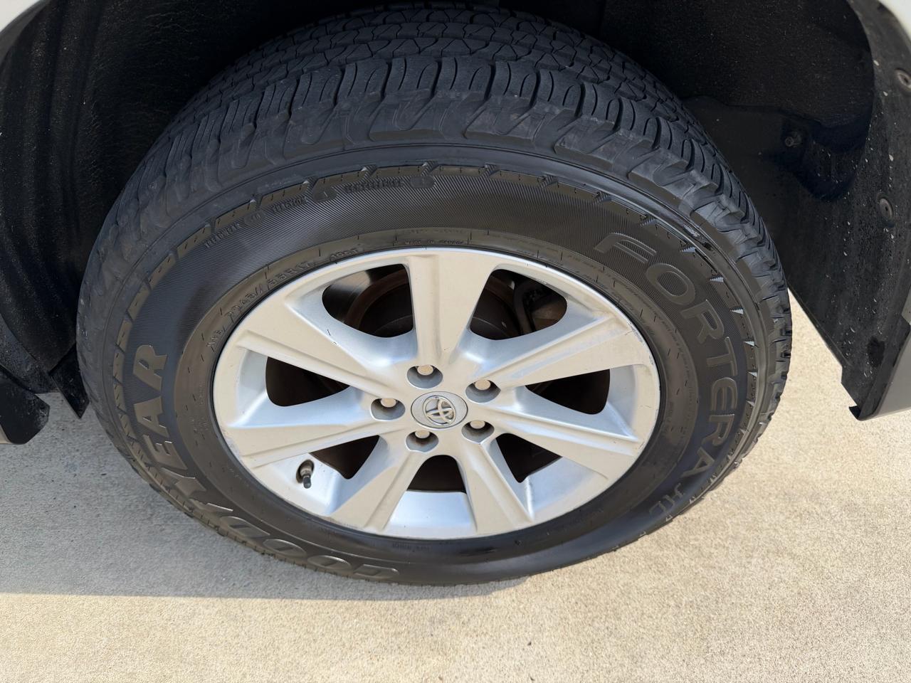 Toyota Highlander  2011