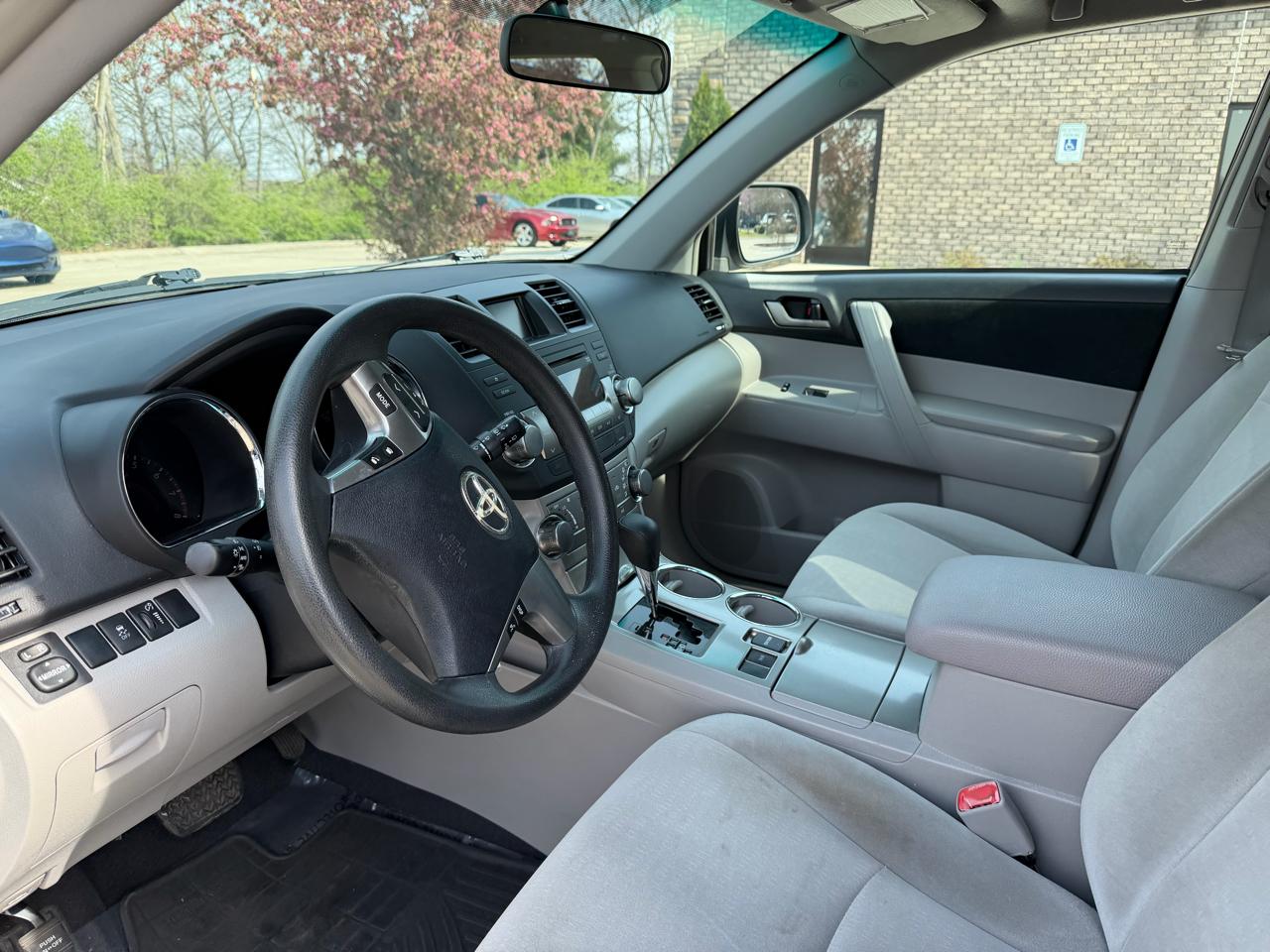 Toyota Highlander  2011