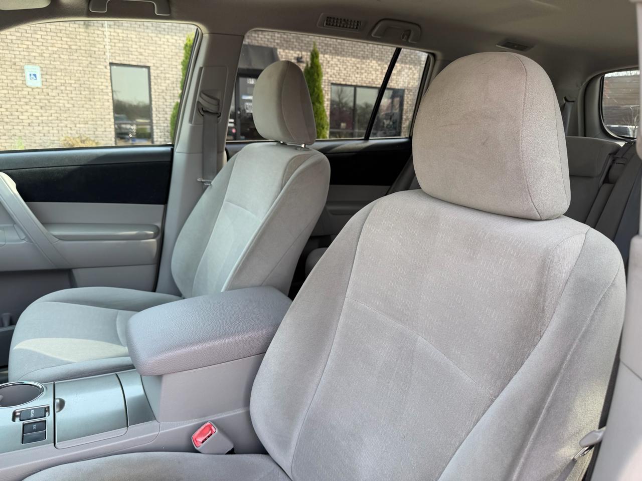 Toyota Highlander  2011