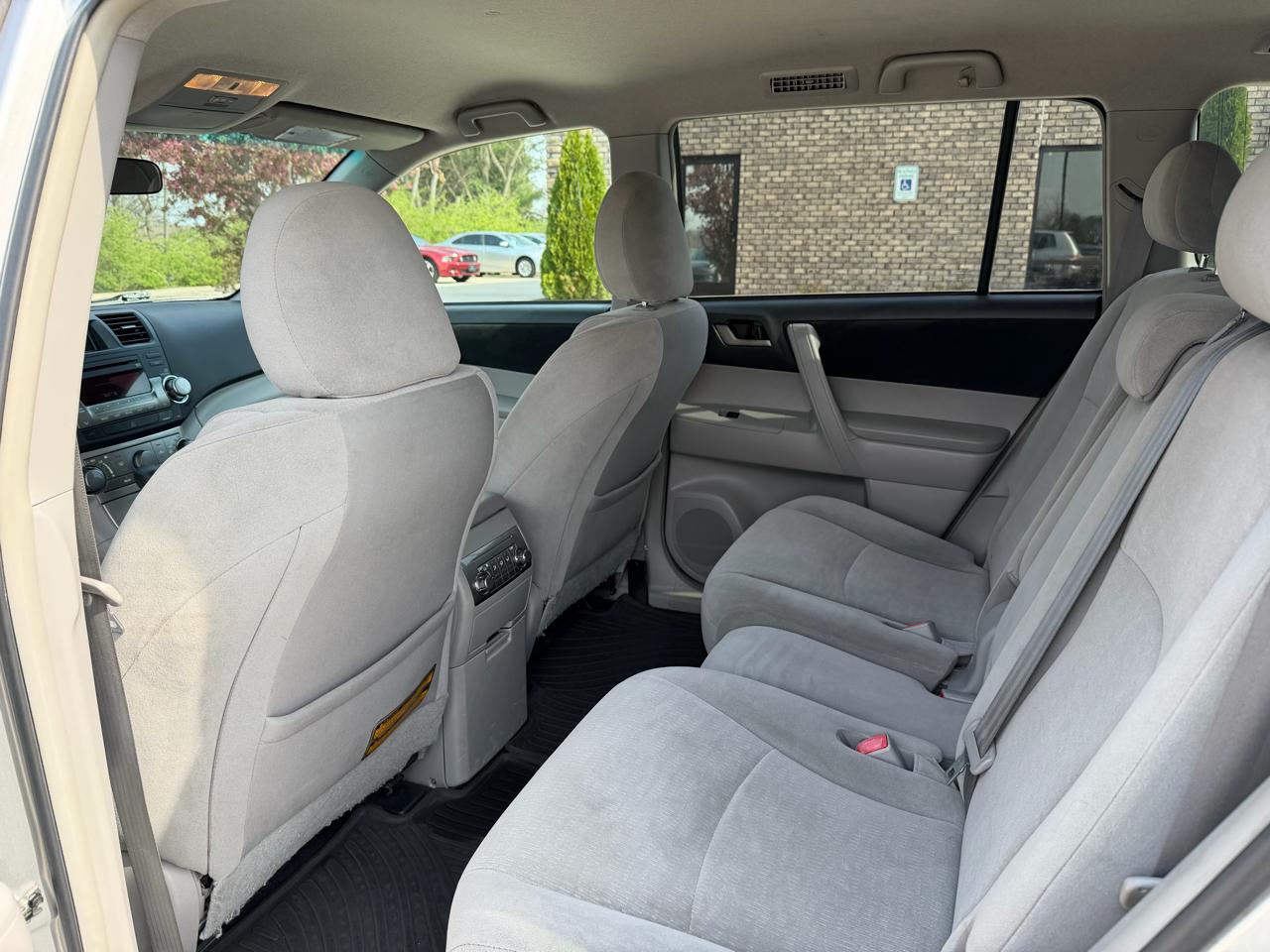 Toyota Highlander  2011