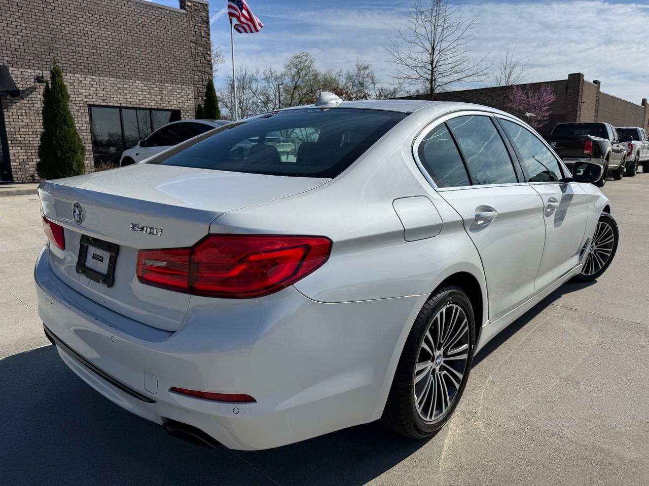 BMW 5 Series 540i Sedan 2019
