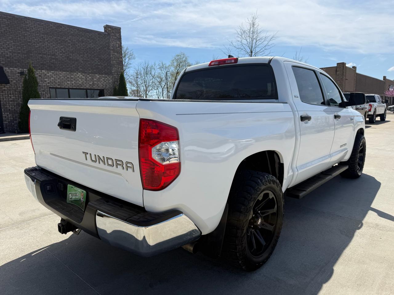 Toyota Tundra 2WD  2021