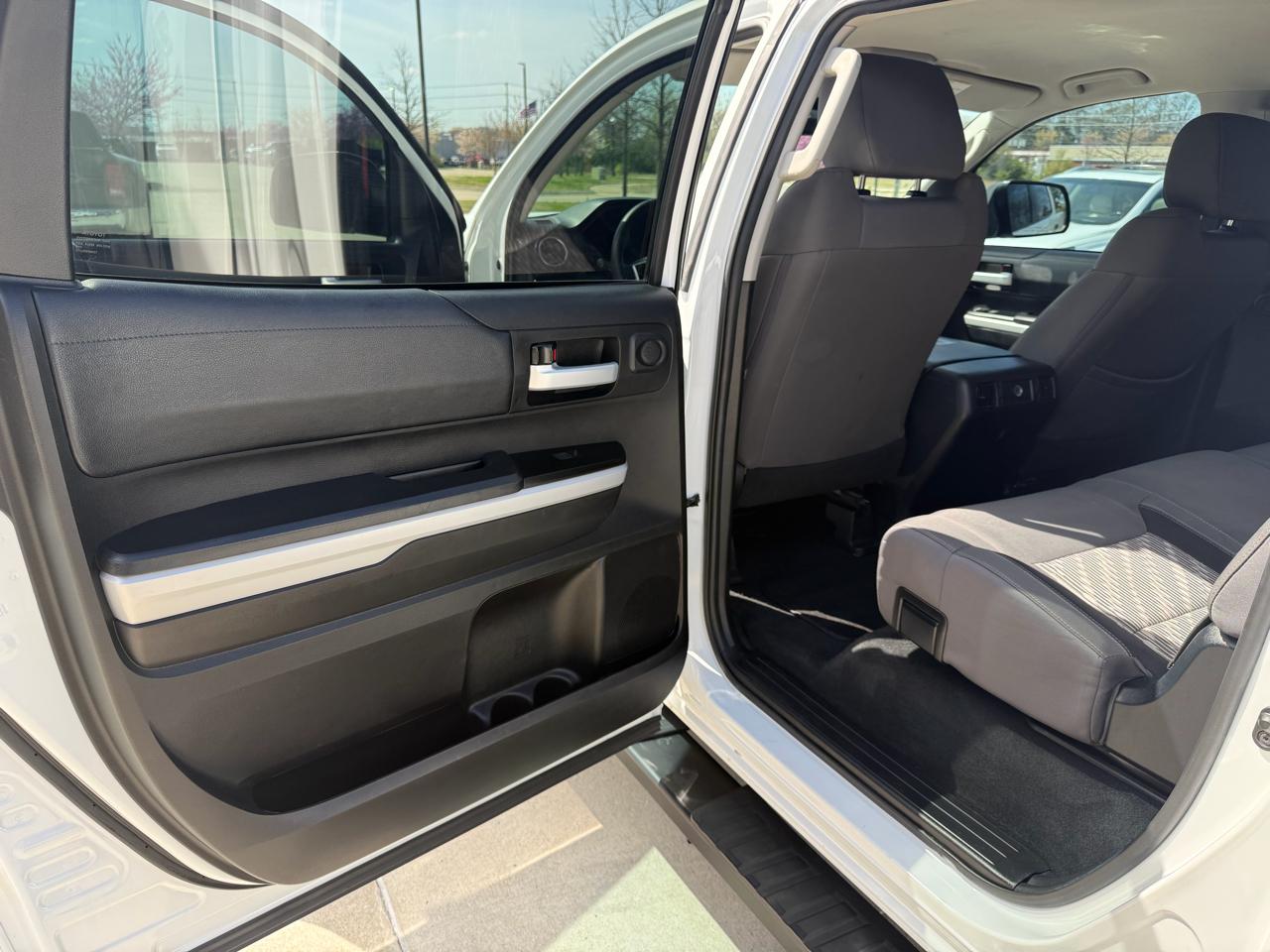 Toyota Tundra 2WD  2021